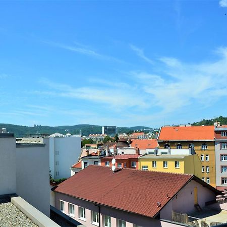 New Apartment With Garage Parking Brno Exterior foto